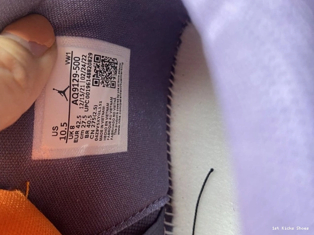 1st Kicks Air Purple Canyon Jordan 4 WMNS AQ9129-500 0727